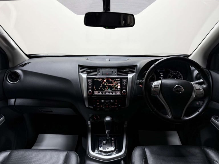 2020 Nissan Navara Double Cab Pick Up Tekna 2.3dCi 190 TT 4WD Auto PICK UP DIESEL Automatic