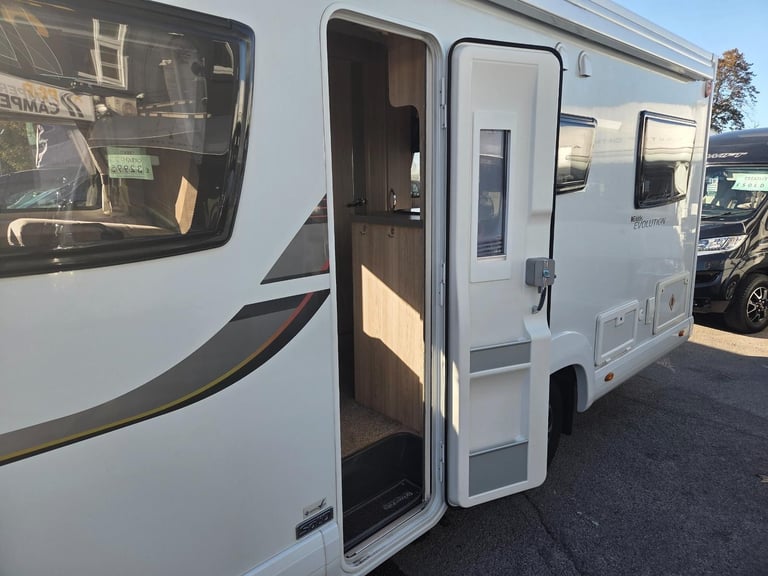 Elddis Autoquest 195 4 Berth 4 forward facing belted seat  DIESEL MANUAL 2018/18