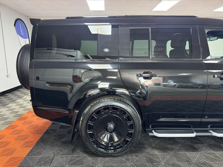 2023 Land Rover Defender 130 3.0 D300 MHEV X Auto 4WD Euro 6 (s/s) 5dr ESTATE Diesel Automatic