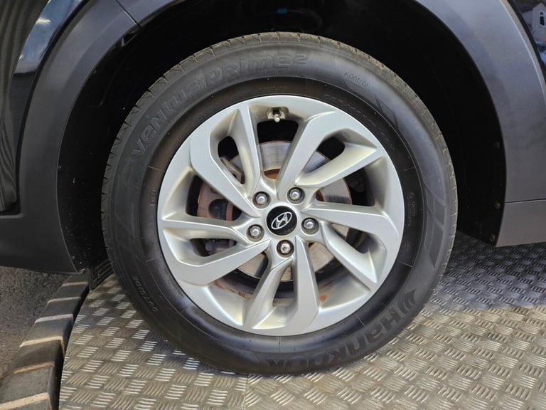 2017 Hyundai TUCSON 1.7 CRDi Blue Drive SE Nav 5dr 2WD DCT ESTATE DIESEL Automatic