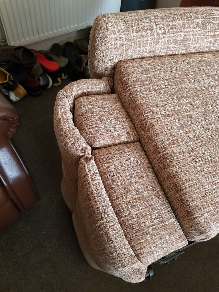 Very Comfy HLS Recliner Armchair FREE Delivert