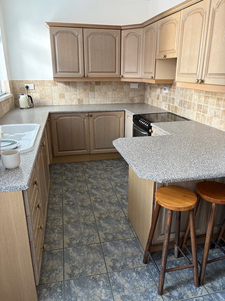 Kitchen Units, Worktop + Sink