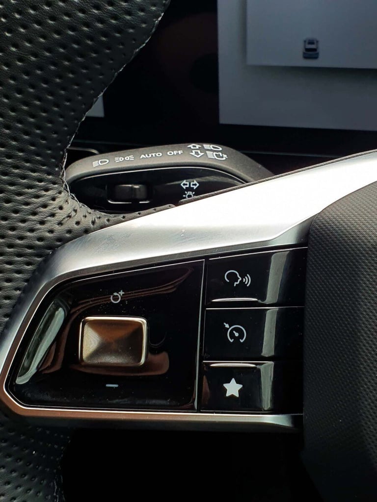 2024 MG MG HS 1.5 T-GDI Trophy 5dr Hatchback Petrol Manual