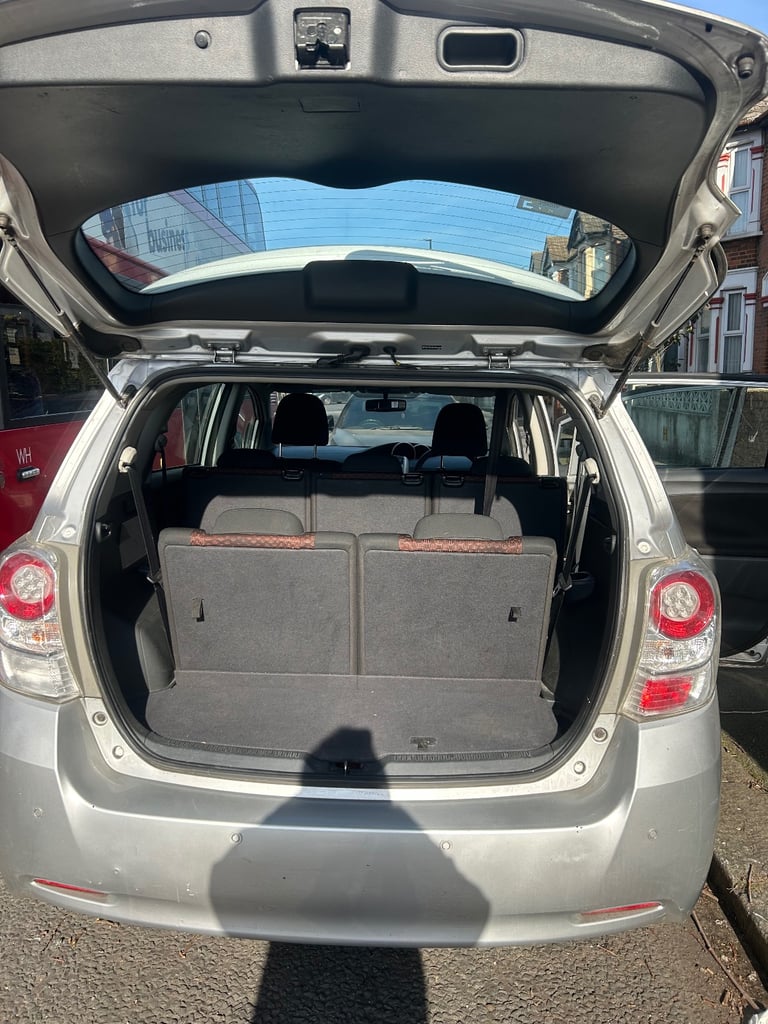 Toyota, VERSO, MPV, 2011, Semi-Auto, 1798 (cc), 5 doors