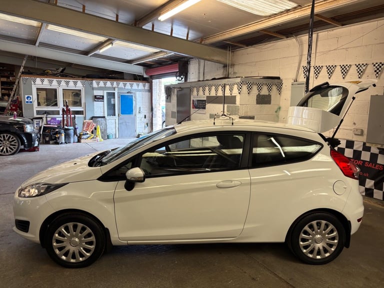 FORD FIESTA 1.25 Style 2013