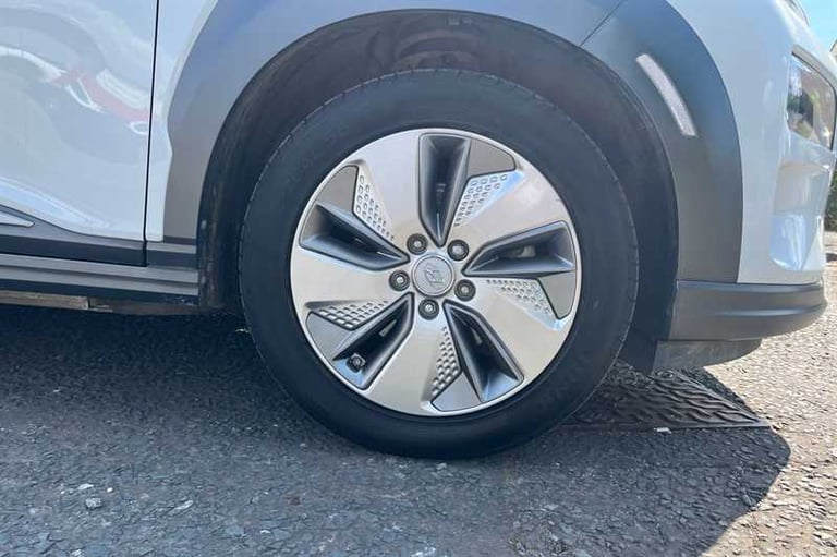 2021 Hyundai KONA 39kWh SE SUV 5dr Electric Auto (10.5kW Charger) (136 ps) SUV Electric Automatic