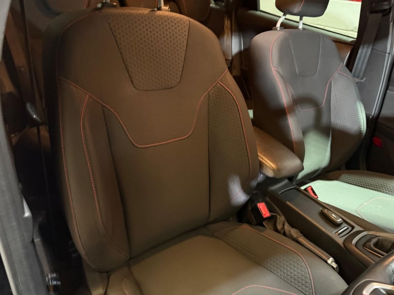 2017 Ford Focus 1.0T EcoBoost ST-Line Euro 6 (s/s) 5dr ESTATE Petrol Manual