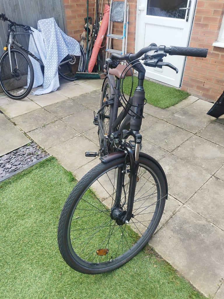 Scott adult bicycle with Shimano gears