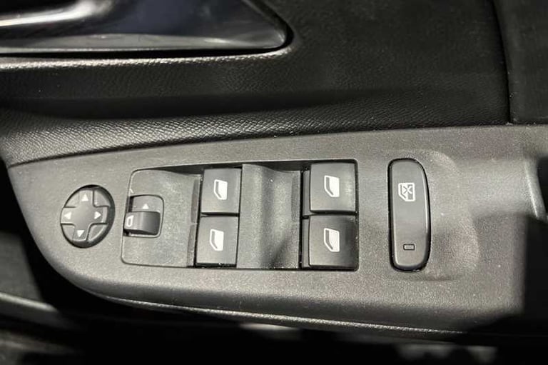 2023 Vauxhall Corsa 1.2 Turbo Design Hatchback 5dr Petrol Manual Euro 6 (s/s) (100 ps) Hatchback ...