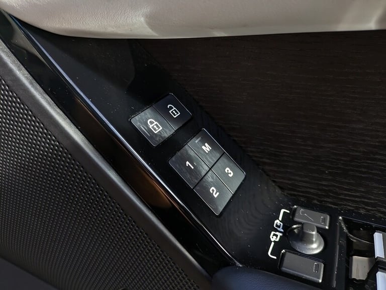 2023 Land Rover Range Rover Velar P250 Dynamic HSE SUV Petrol Automatic