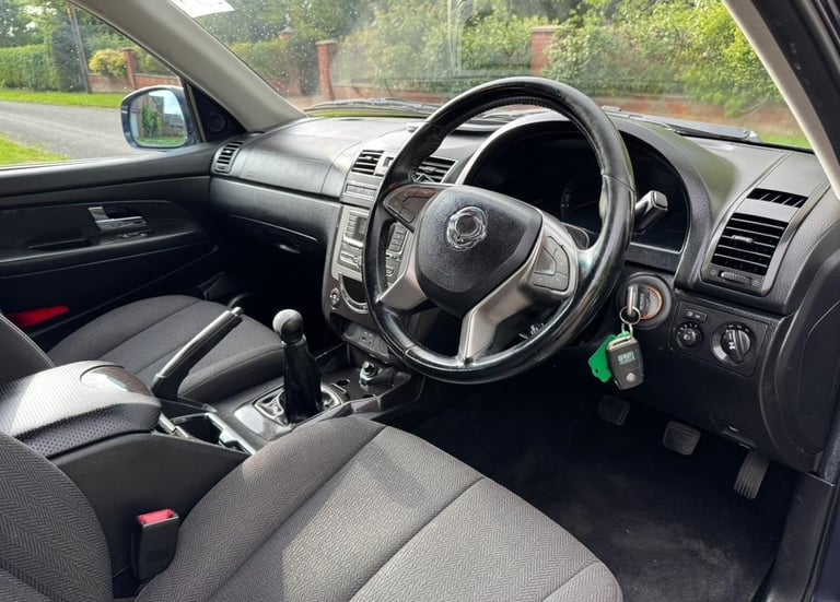 2015 SSANGYONG REXTON 2.0D SX 7 SEATER RUNS/DRIVES GREAT S/HISTORY JUST SERVICED