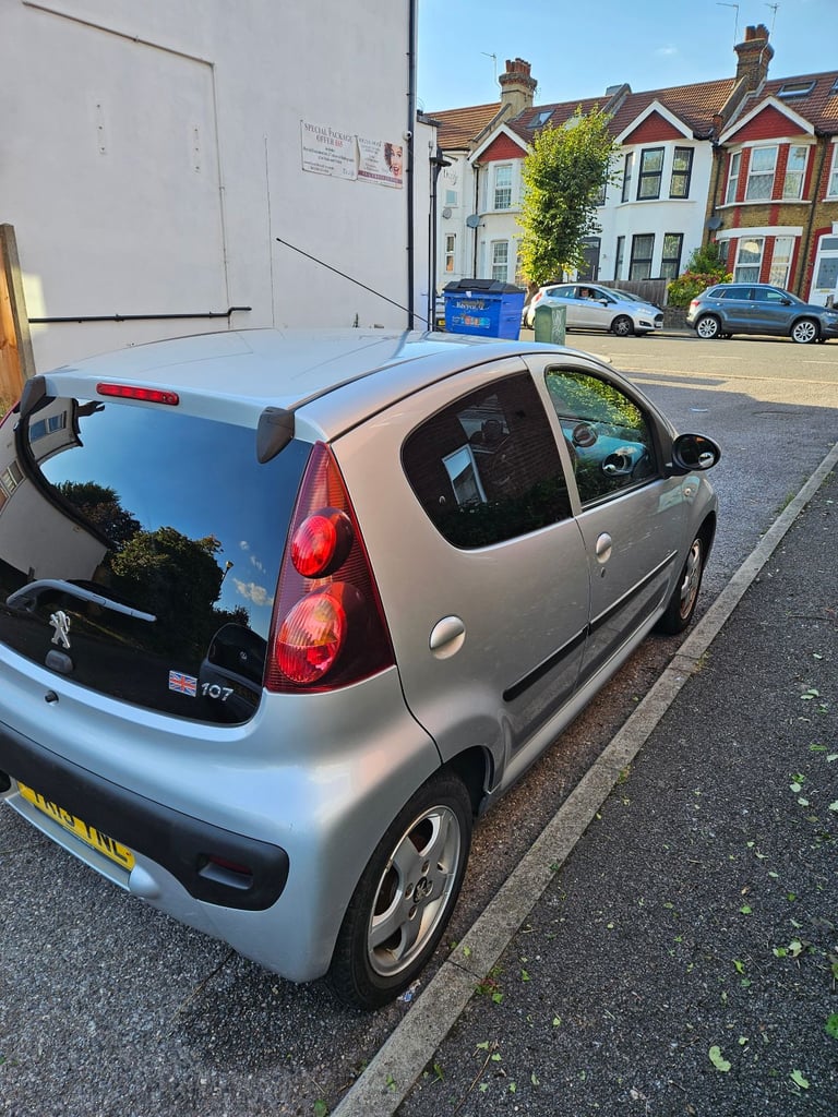 Peugeot, 107, Hatchback, 2013, Manual, 998 (cc), 5 doors