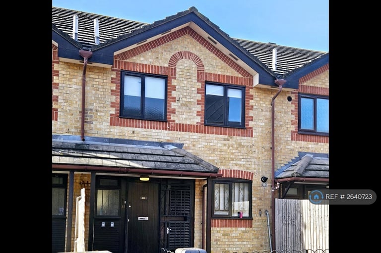 image for 1 bedroom in Lukin Street, London, E1 (#2640723)