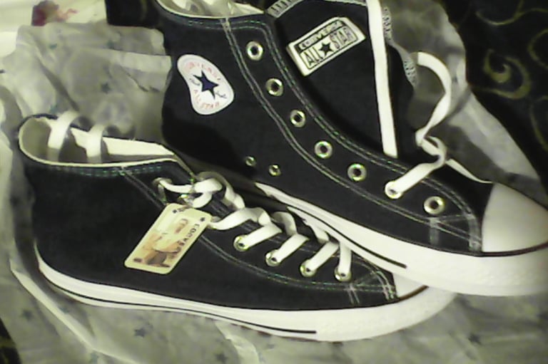  Converse hi tops NEW navy size 7.5(men)