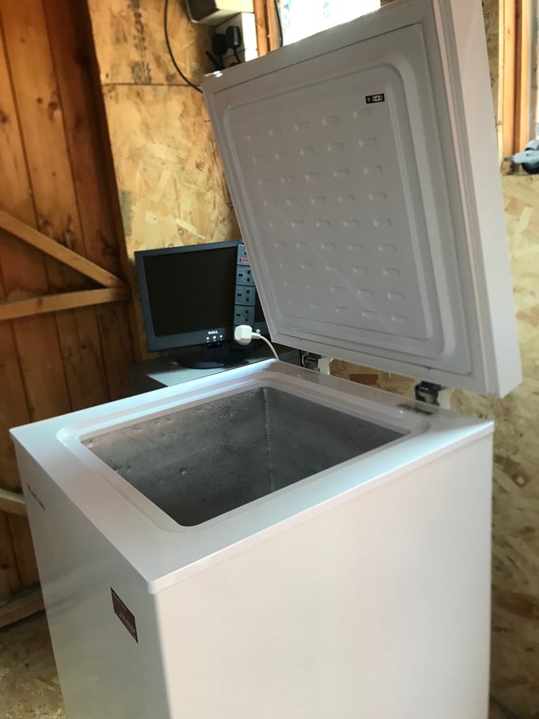 Russell hobs chest freezer nearly new condition £50