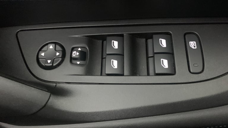 2023 Peugeot 2008 1.2 PureTech Allure Premium + SUV 5dr Petrol Manual Euro 6 (s/s) (100 ps) SUV P...