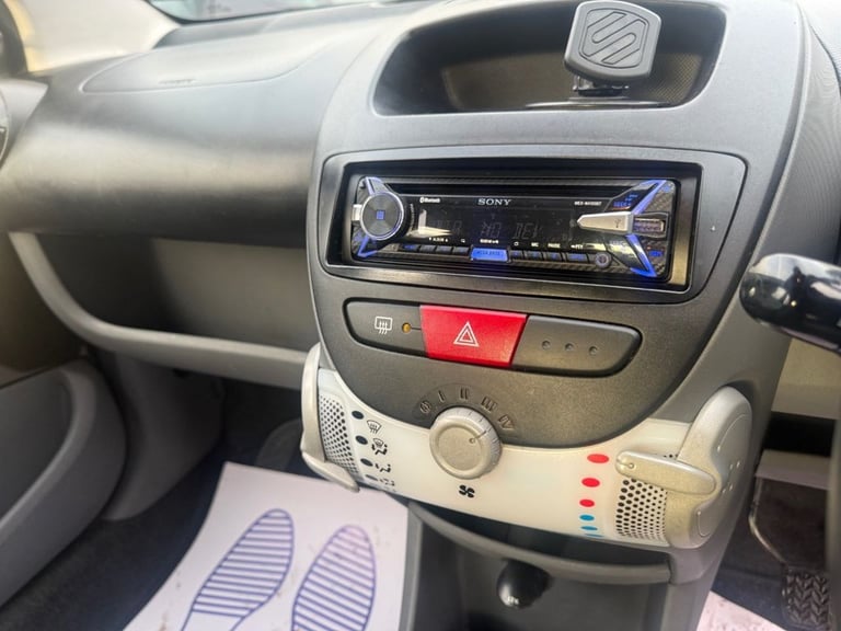 2010 Citroen C1 1.0i VTR+ Hatchback 3dr Petrol Manual Euro 4 (68 ps) Hatchback Petrol Manual - Image 22