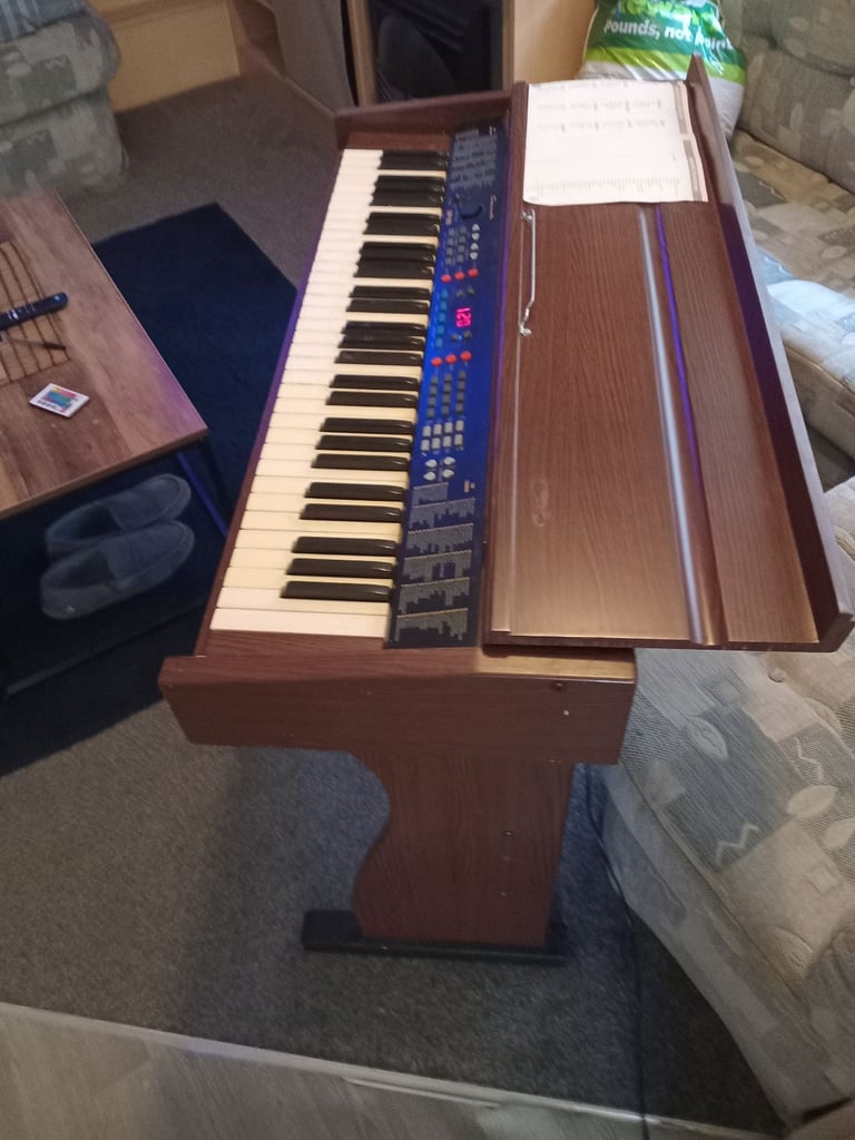 Cronenwerth dhp500 electric piano 