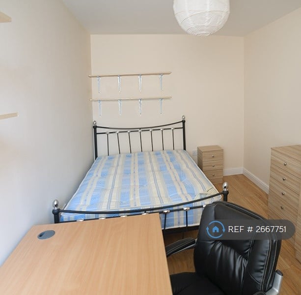 4 bedroom house in Welby Street, Manchester, M13 (4 bed) (#2667751)