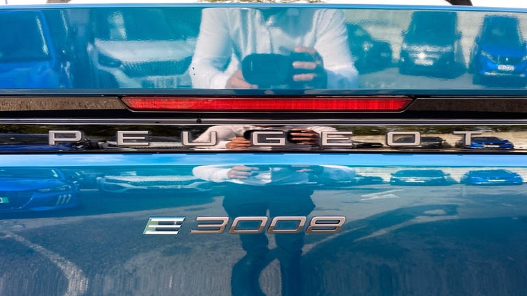 2024 Peugeot 3008 73kWh GT SUV 5dr Electric Auto (210 ps) SUV Electric Automatic