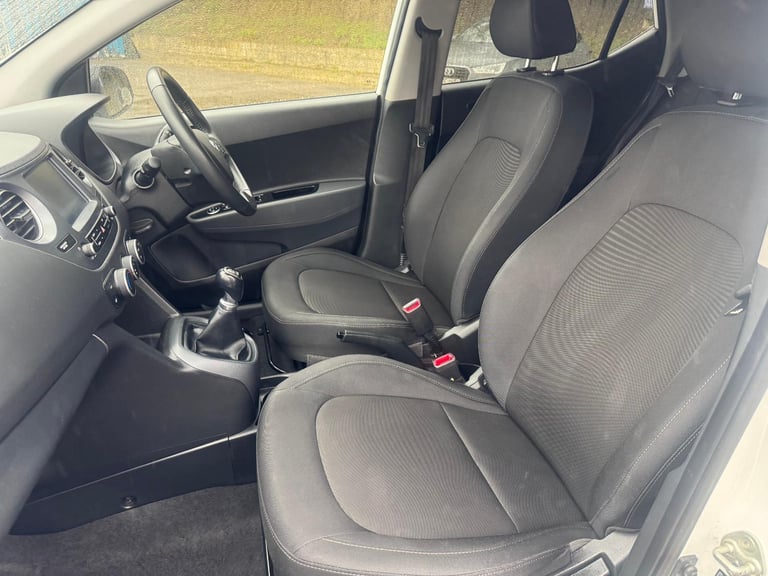 Hyundai i10 Play 1.0 Euro 6 5dr 2019 (69) Only 47K Ideal 1st Car