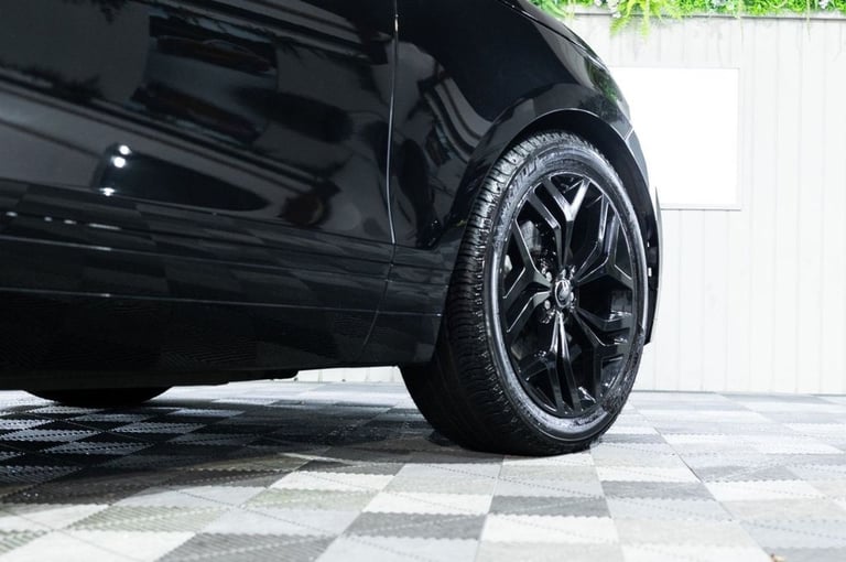 2024 Land Rover Range Rover Velar 2.0 P250 Dynamic HSE SUV 5dr Petrol Auto 4WD Euro 6 (s/s) (249 ...