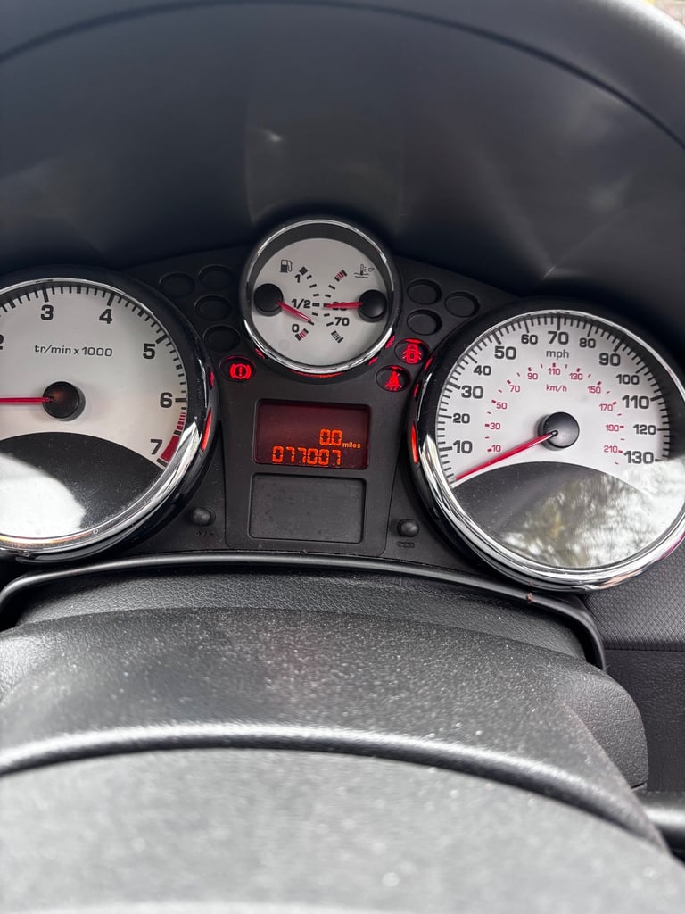 Peugeot, 207, Hatchback, 2012, Manual, 1360 (cc), 5 doors