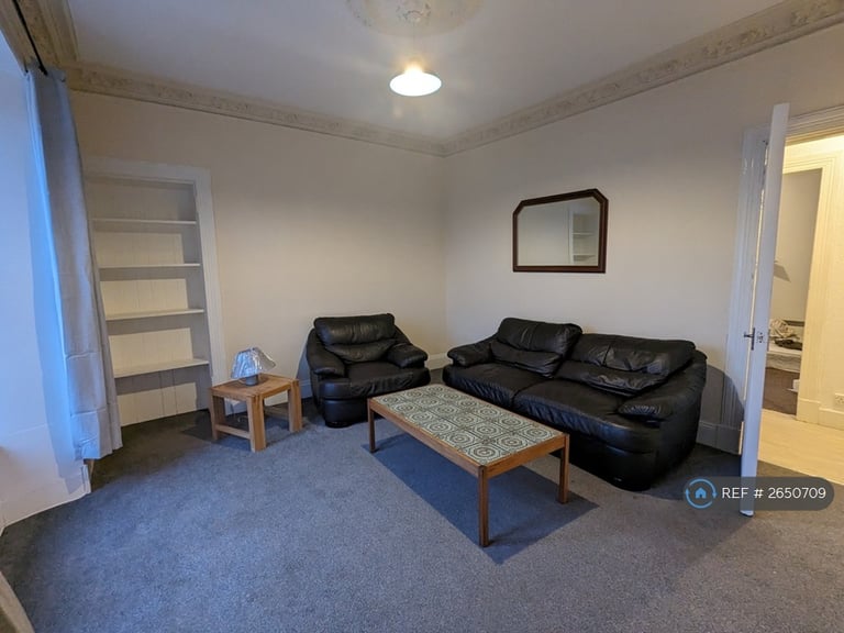 image for 3 bedroom flat in Gardner Street, Dundee, DD3 (3 bed) (#2650709)