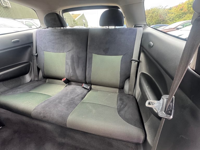 2005 Honda Civic 2.0 i-VTEC Type-R 3dr / 13 SERVICES / FACELIFT EP3 CIVIC