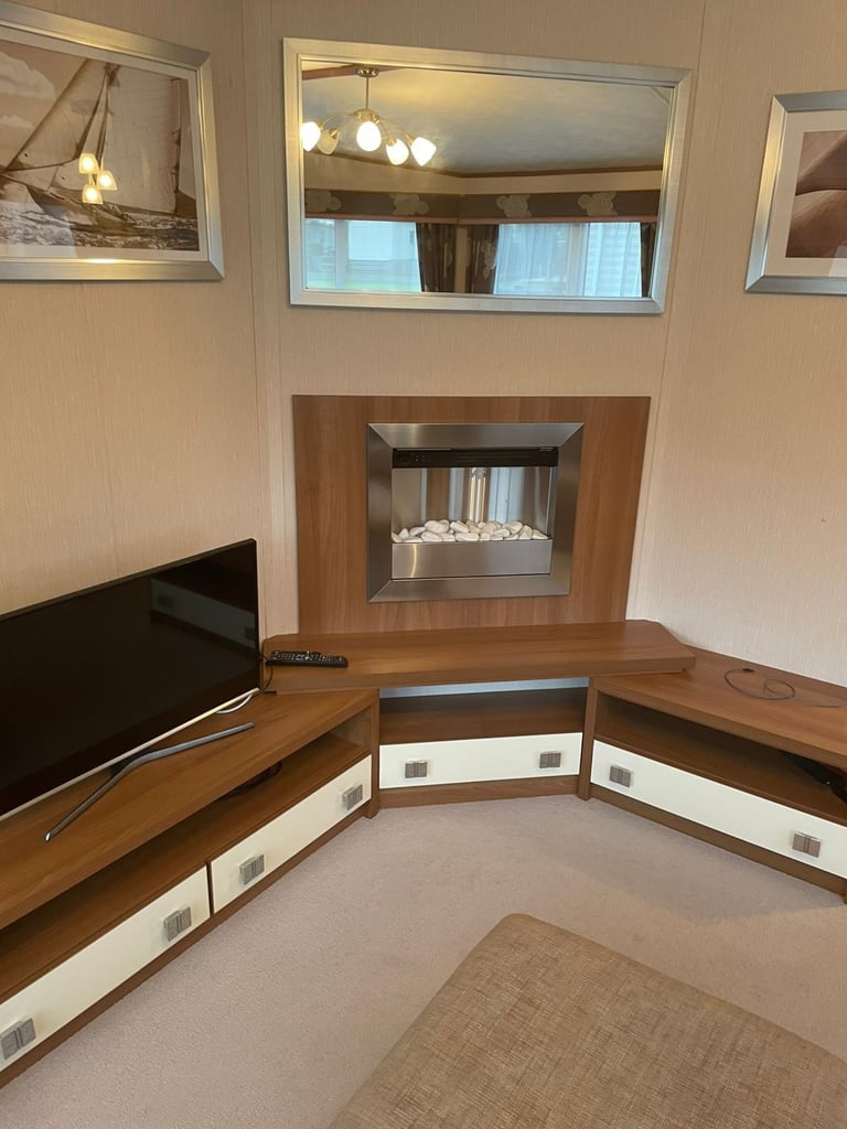 MODERN DOUBLE GLAZED & CENTRAL HEATED CARAVAN FOR SALE OFF SITE NOT SITED