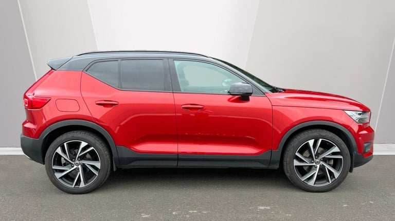 2019 Volvo XC40 2.0 T5 R DESIGN Pro 5dr AWD Geartronic SUV Petrol Automatic