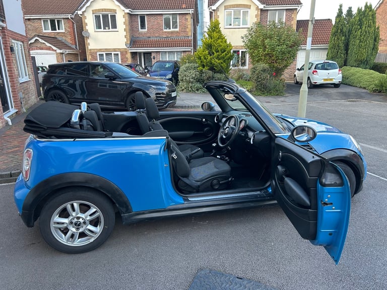 Mini, CONVERTIBLE, Convertible, 2013, Manual, 1598 (cc), 2 doors