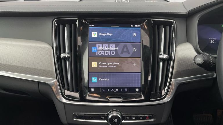 2024 Volvo V90 Ultra T8 AWD Plug-in hybrid Electric/Petrol Dark Automatic Estate Petrol Automatic