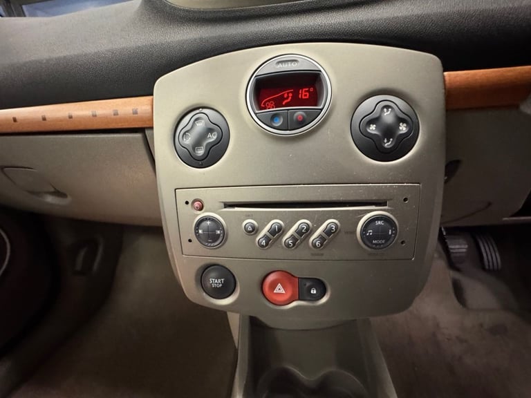 2006 06 RENAULT CLIO 1.6 VVT INITIALE HATCHBACK 5DR PETROL MANUAL (157 G/KM, 111