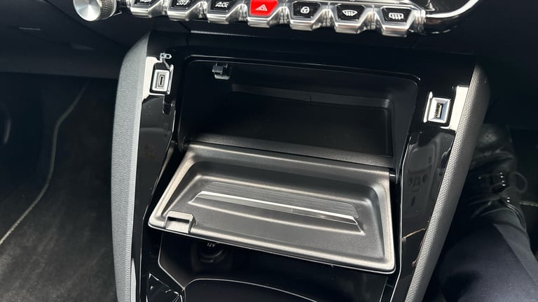 2022 Peugeot 208 1.2 PureTech 100 Allure Premium + 5dr Petrol Hatchback Hatchback Petrol Manual