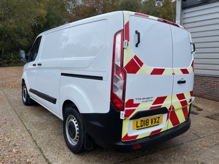 2018 Ford Transit Custom 2.0 TDCi 105ps Low Roof Van PANEL VAN DIESEL Manual