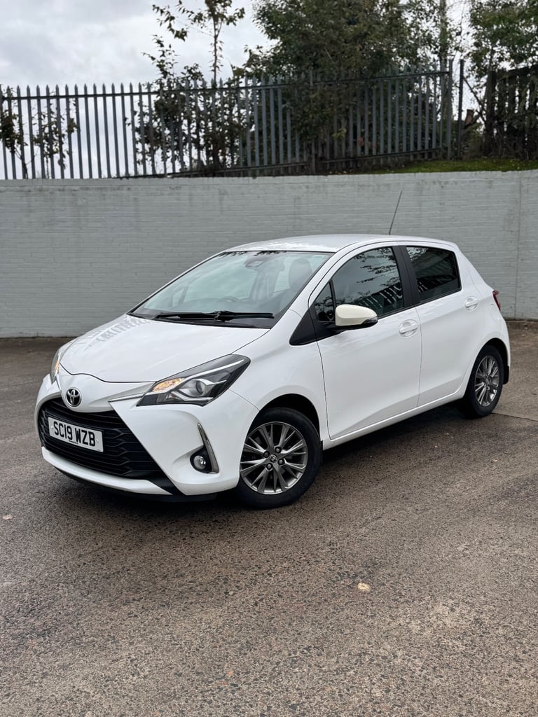2019 toyota yaris icon 1.5 petrol manual 67000 miles ideal for new drivers cheap 