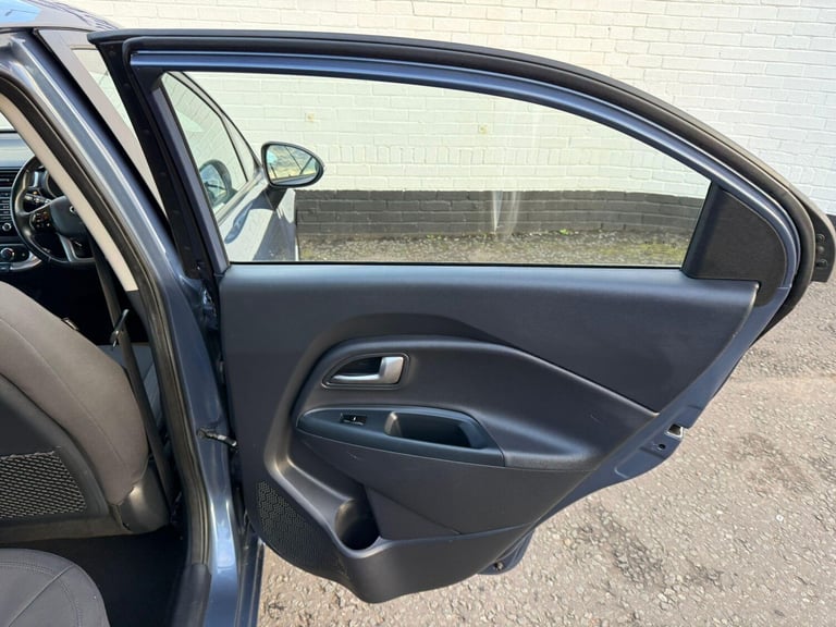 2015 Kia Rio 1.25 2 Euro 6 5dr HATCHBACK Petrol Manual
