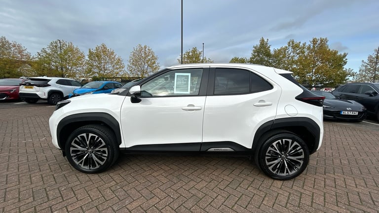 2022 Toyota Yaris Cross 1.5 Hybrid Excel 5dr CVT [Panoramic Roof] Hybrid Estate Estate Hybrid Aut...