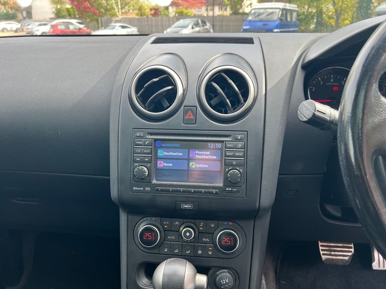 Nissan QASHQAI Automatic
