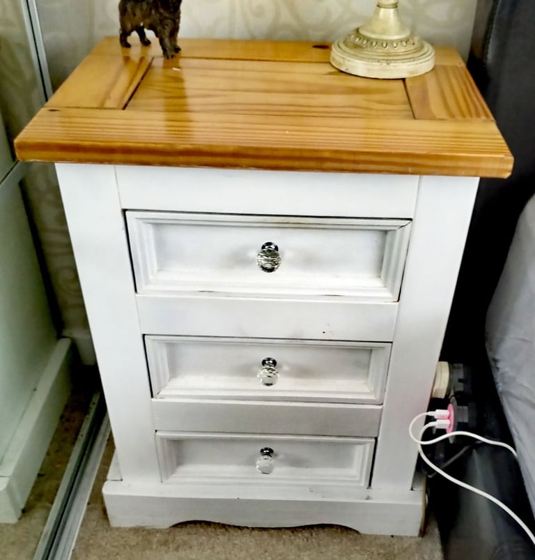 Bedside table