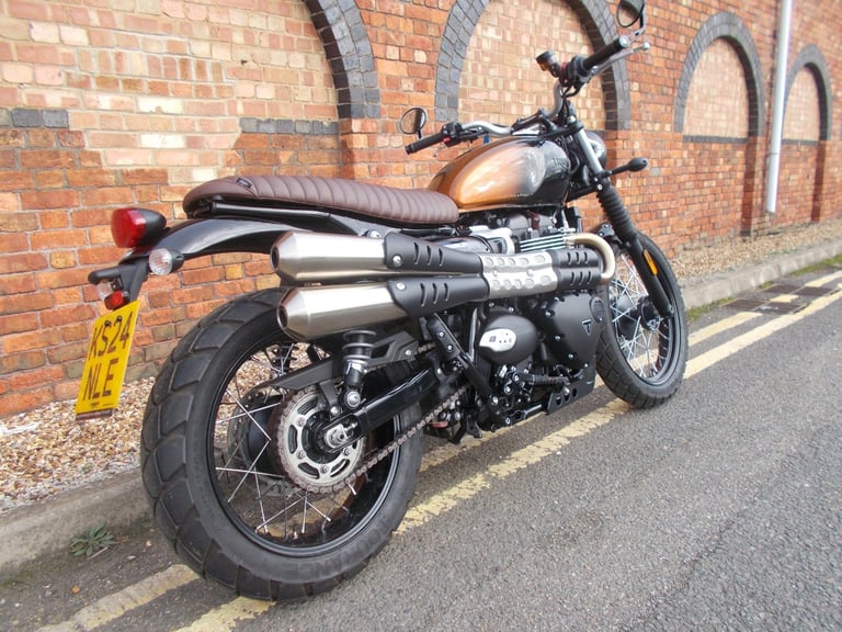 2024 TRIUMPH SCRAMBLER 900