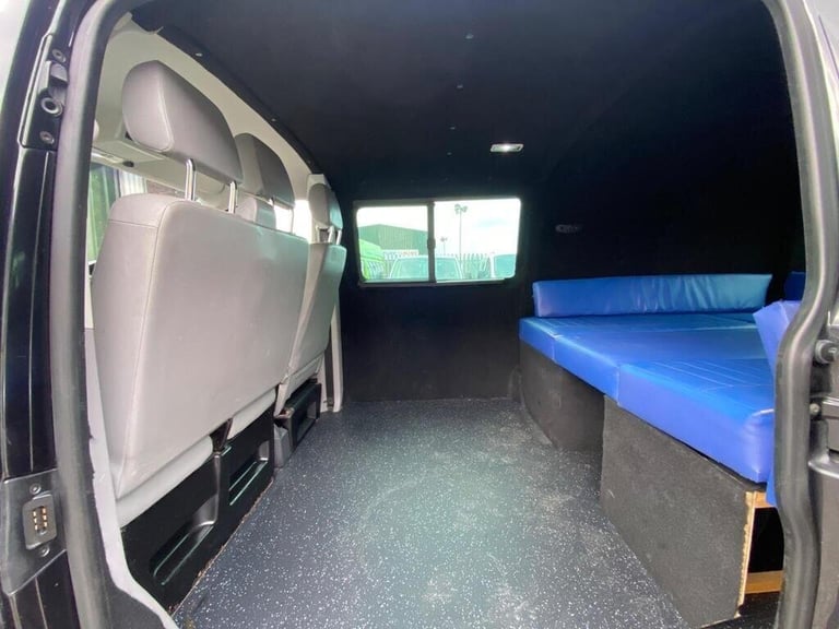 2006 Volkswagen Transporter 2.5 TDi T32 REAR LONGUE-5 BELTS-20 inch ALLOYS-PRIVATE PLATE MOTORHOM...