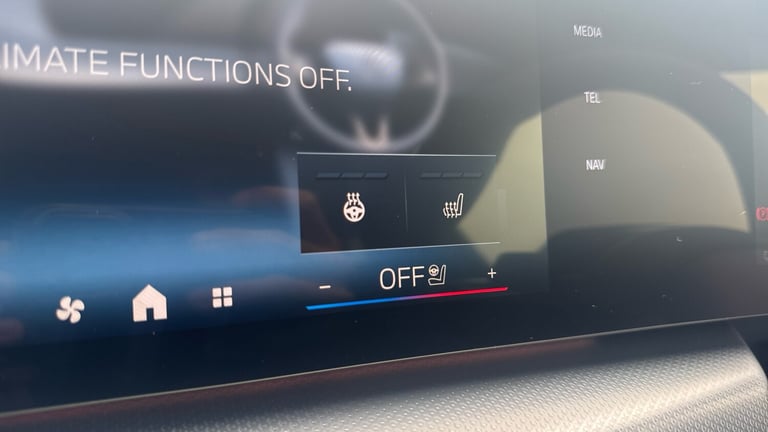 2025 BMW iX2 150kW eDrive20 M Sport 65kWh 5dr Auto [Tech/Pro] Electric Hatchback Hatchback Electr...