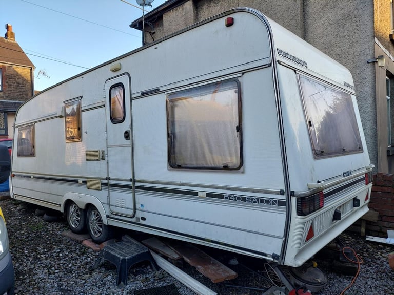 image for swift conqueror twin axle 