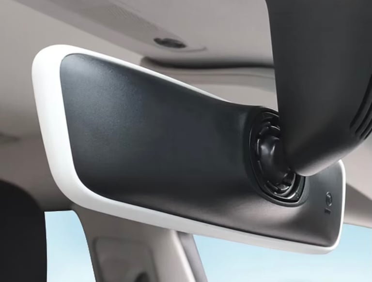 Tesla model Y/3 central arm rest , charger cover and rear view mirror rim in white - brand new 