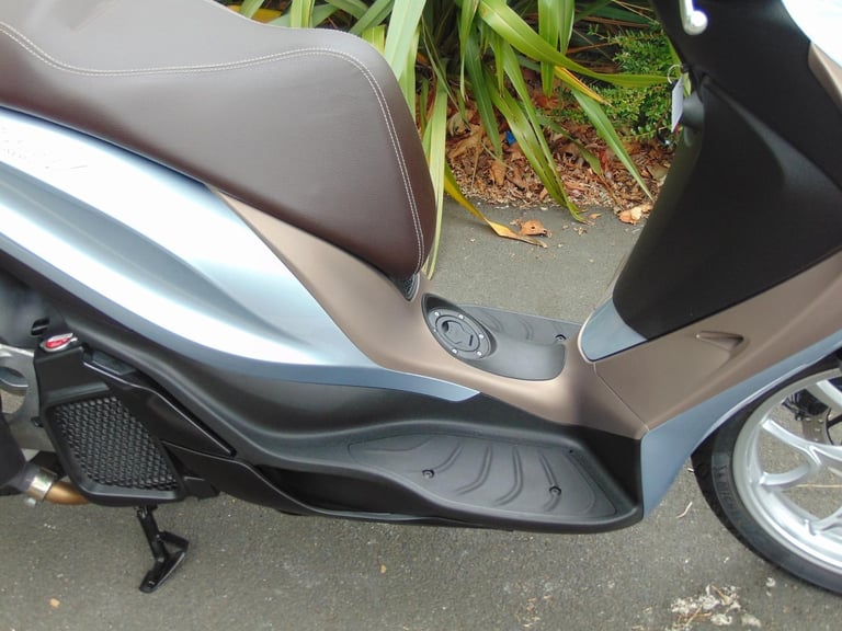 Piaggio Medley 125 2024 1owner 954 dry weather miles unmarked immaculate p/ex ok