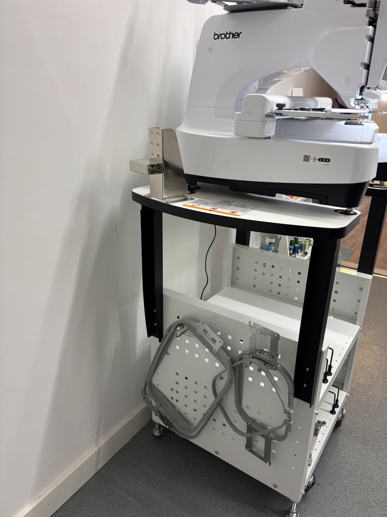 Brother Entrepreneur PR680W - 6 needle embroidery machine 