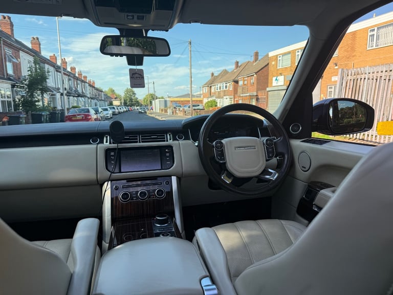 2013 Land Rover Range Rover 3.0 TDV6 Vogue SE 4dr Auto ESTATE Diesel Automatic