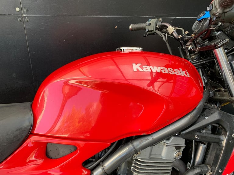 KAWASAKI ER5 1997 PROJECT BIKE HPI CLEAR